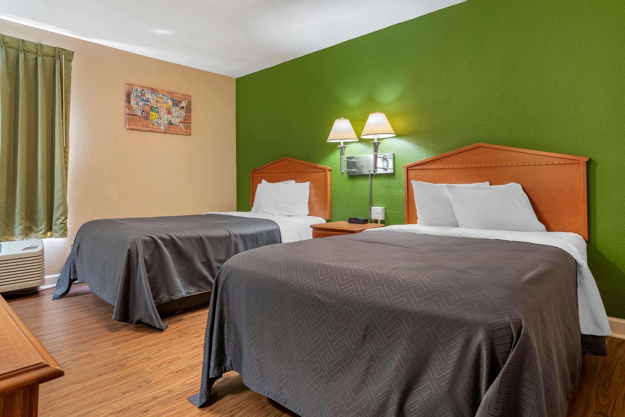 Econo Lodge Tallahassee Near Capital -University Экстерьер фото