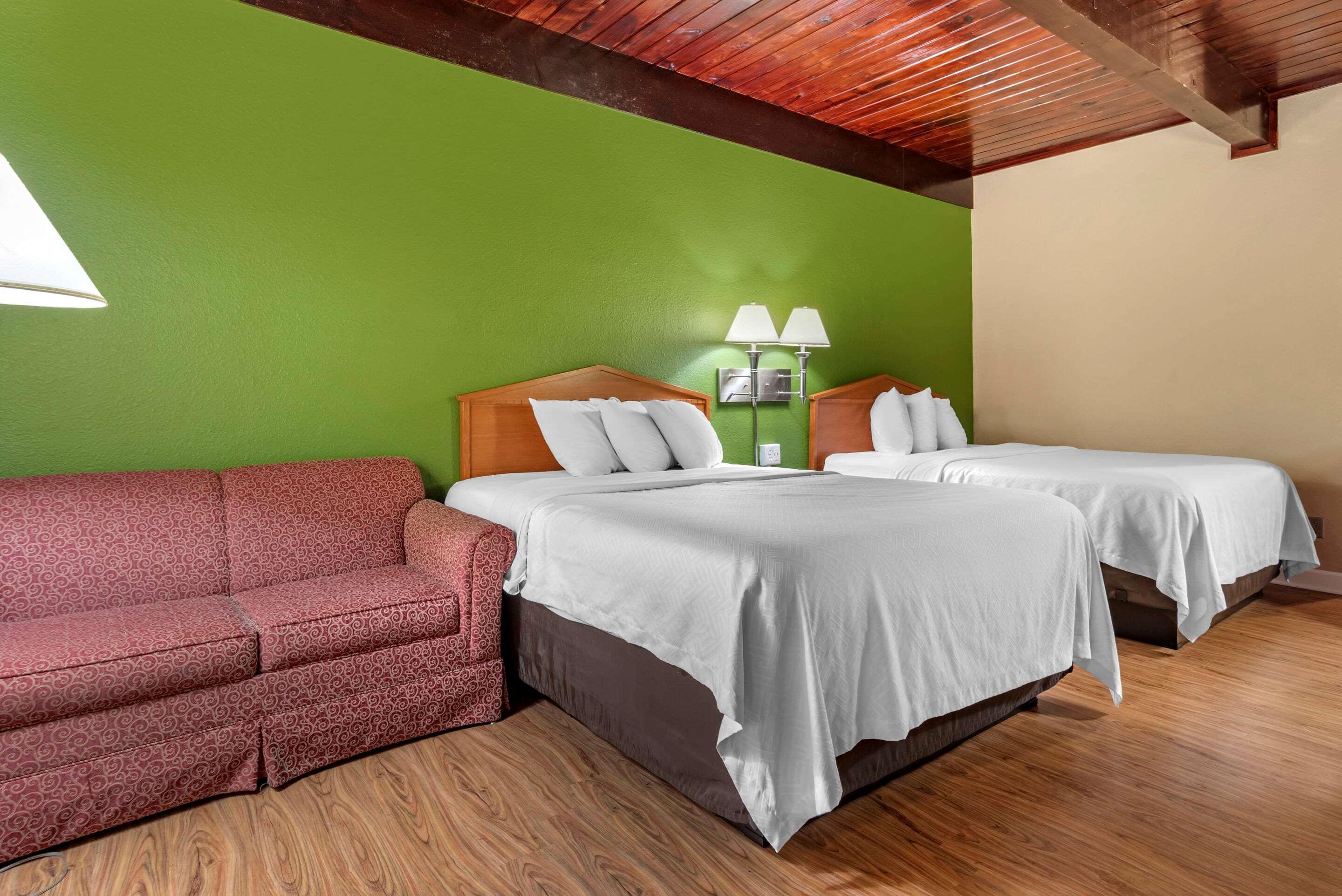 Econo Lodge Tallahassee Near Capital -University Экстерьер фото