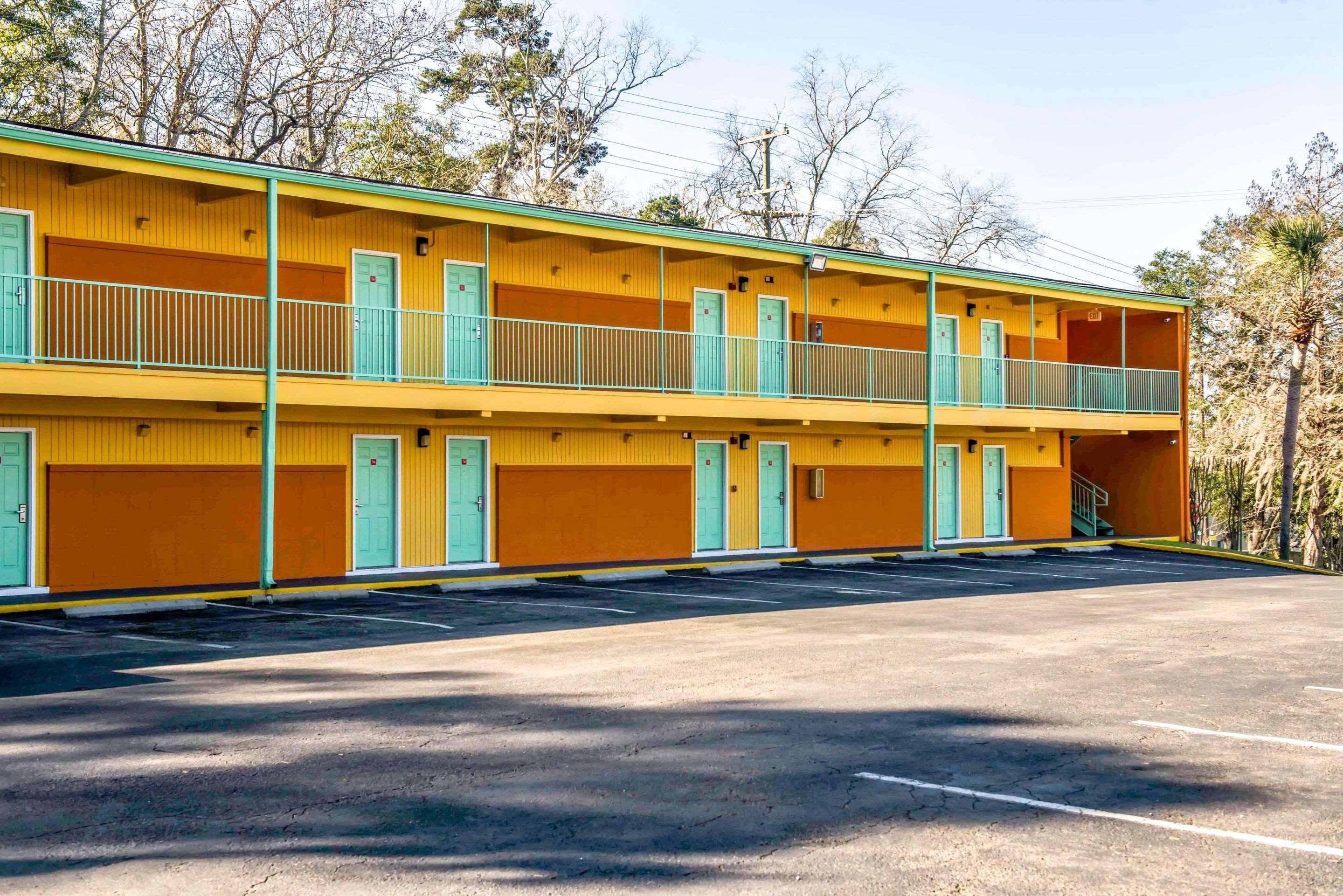 Econo Lodge Tallahassee Near Capital -University Экстерьер фото